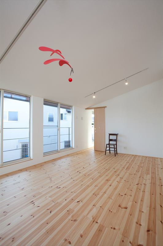 勾配天井の大空間