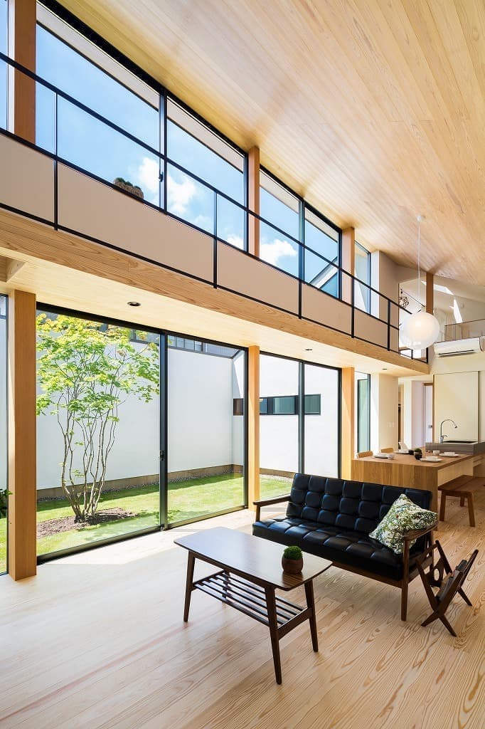 大開口の明るいシリング