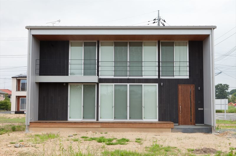 開口の配置が特徴的な外観